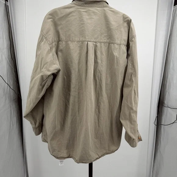 ORVIS Vintage Men's rugged shirt. Minimalist vibe. Broken in, no odor. - Picture 2 of 10